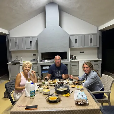Pakis Holiday home